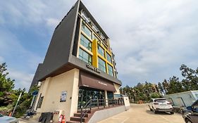 Sunrise Hotel Jungmun Branch